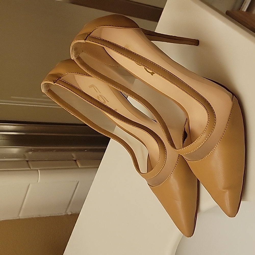 FSJ Heels - Picture 5 of 6
